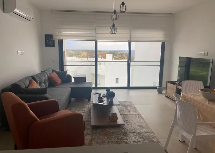 Blue Serenity - Deja Blue 2 - C13 Daire Kalogrea